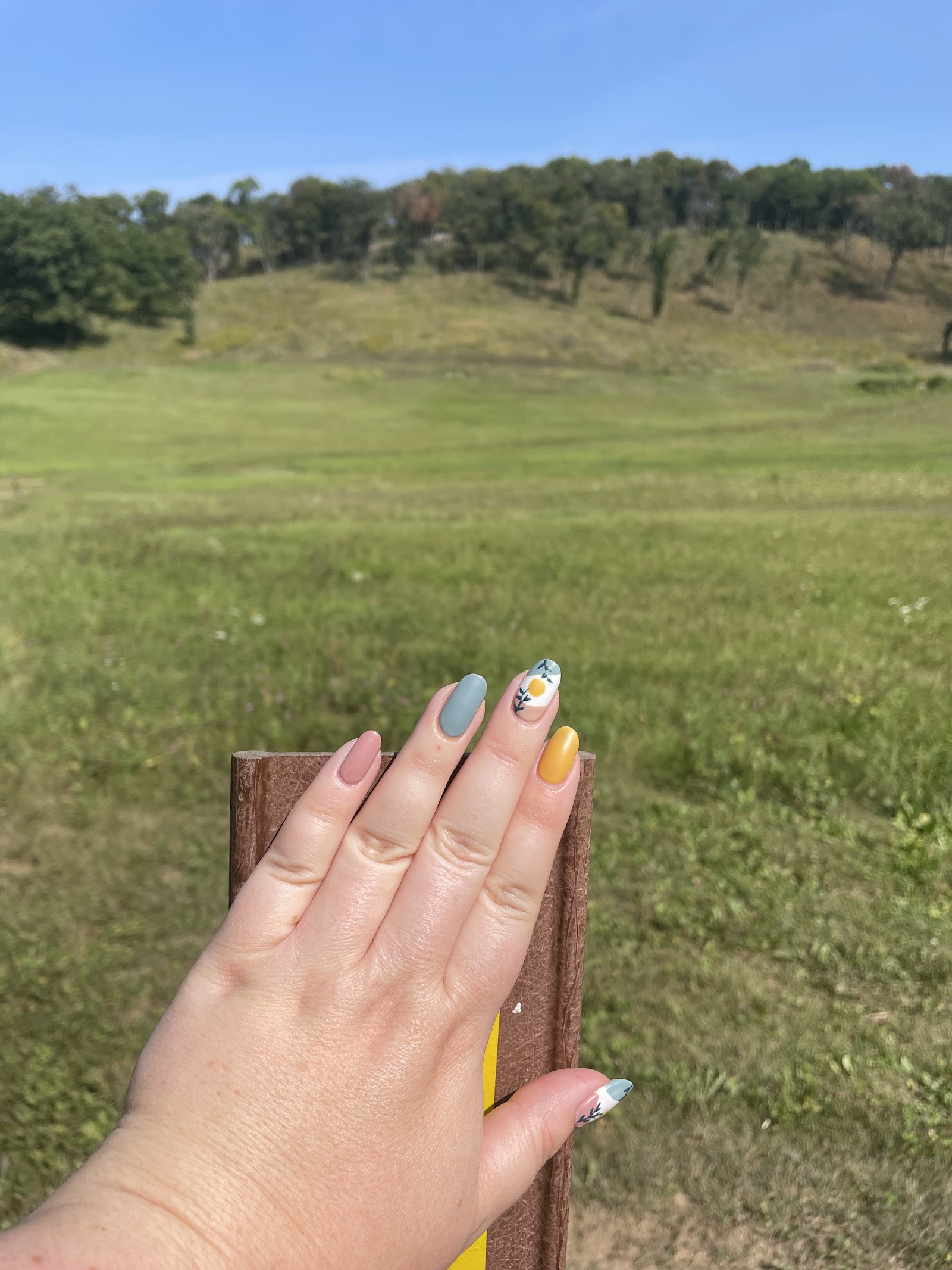 SKM Hair and Nails nail photo 3
